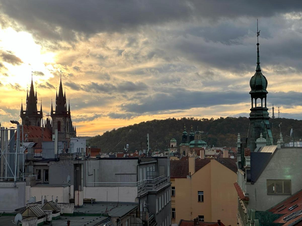 Castle View Apartments. Old Town Прага Экстерьер фото
