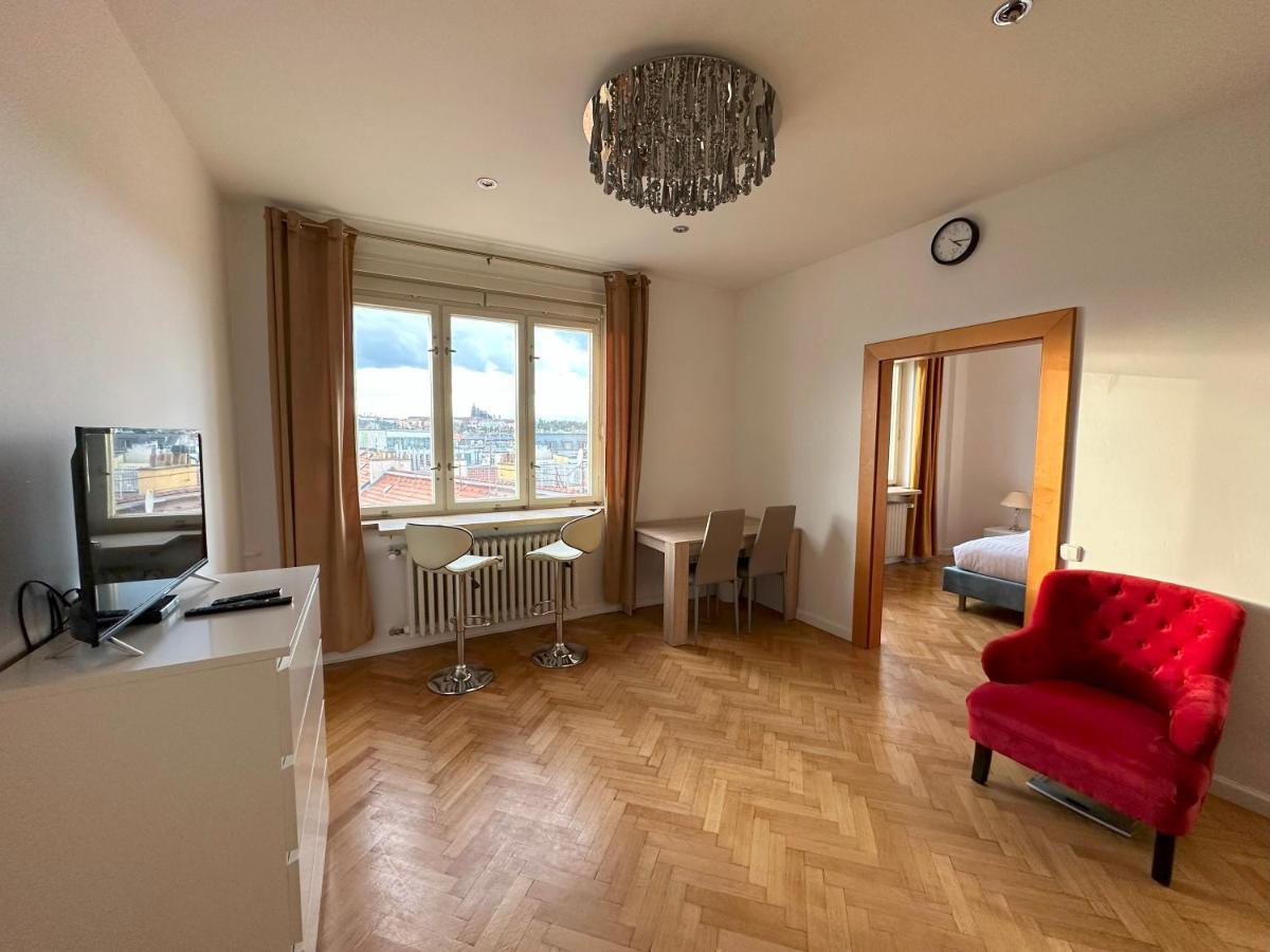 Castle View Apartments. Old Town Прага Экстерьер фото